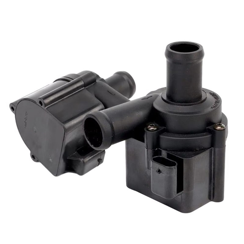 Sistema di raffreddamento auto OE 31338211 704773000 Nuova pompa d'acqua di raffreddamento ausiliaria per Auto Parts S90 V90 XC90